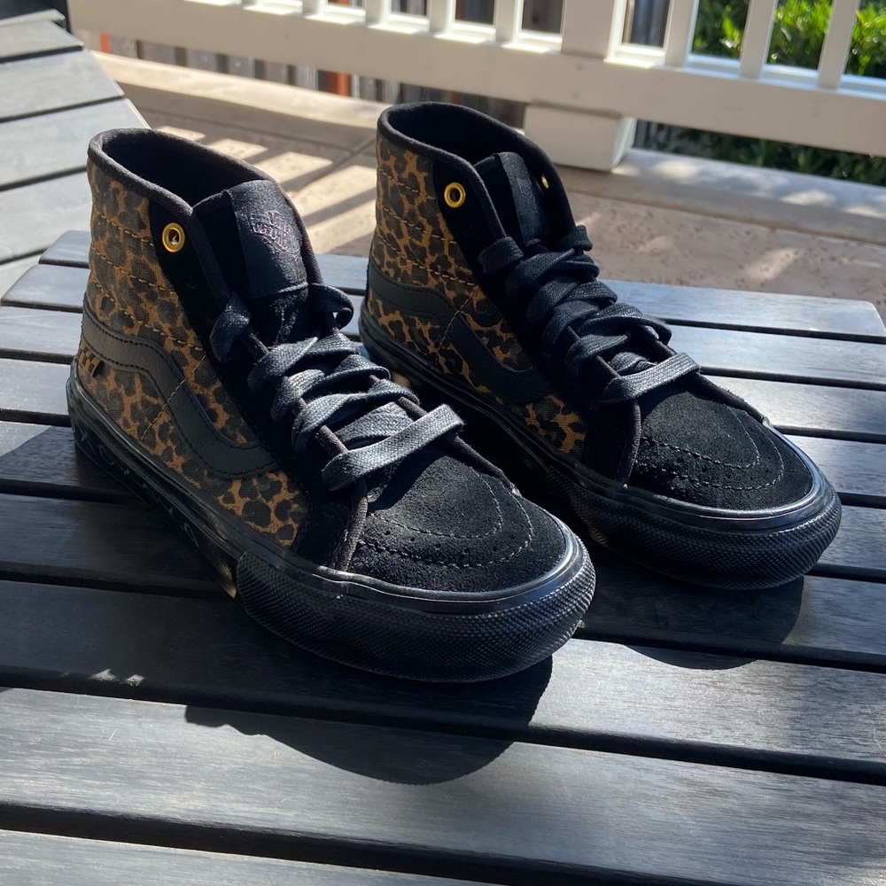 Vans Skate Sk8-Hi Decon Cher Strauberry Cheetah
